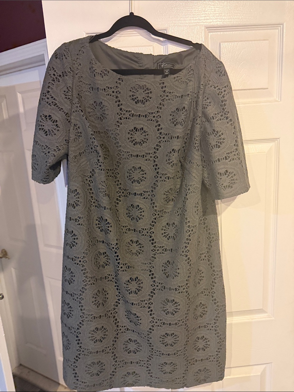 Dress Barn Gray Crochet Lace Midi Shift Dress with Short Sleeves